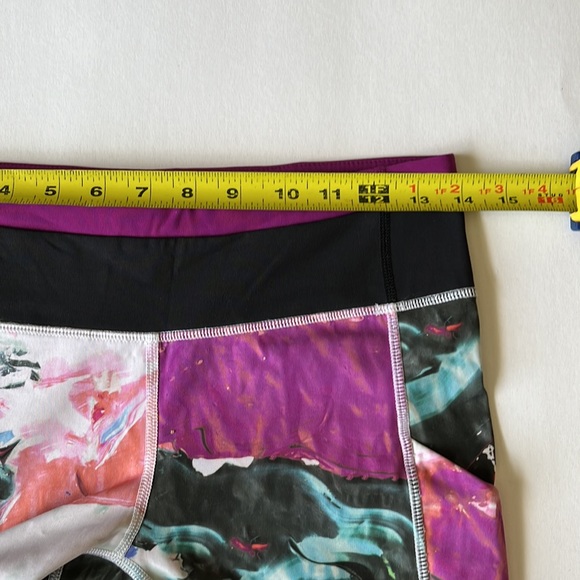 Lululemon Speed Tight Leggings - Picture 11 of 16